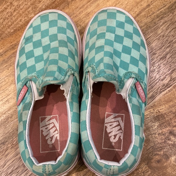 VANS checkerboard slip ons - Picture 4 of 9